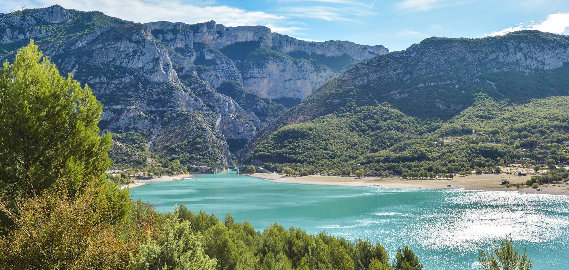 Der See von Sainte-Croix in der Verdon-Schlucht ist der schönste der